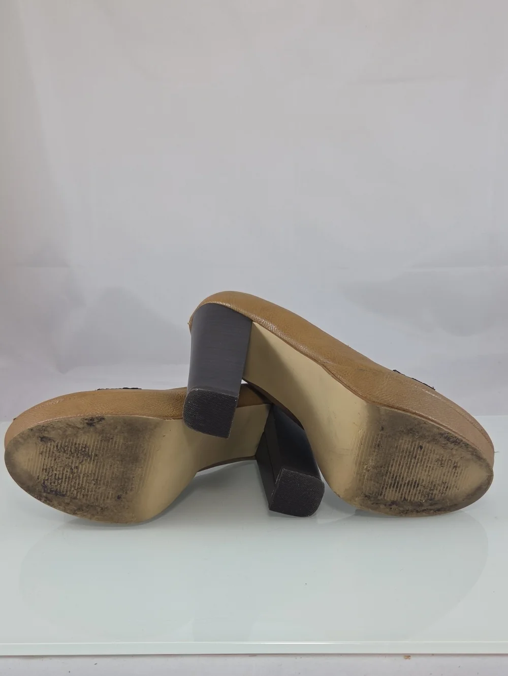 Marco Santi Platform Loafer Pumps with Black Accents Size 8